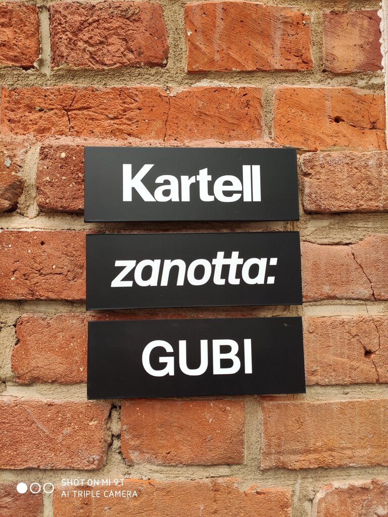 أثاث حسب الطلب 2Shades Gubi Zanotta Kartell ، موسكو، صورة