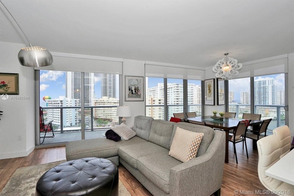 Фото Bwalk Resort Rentals