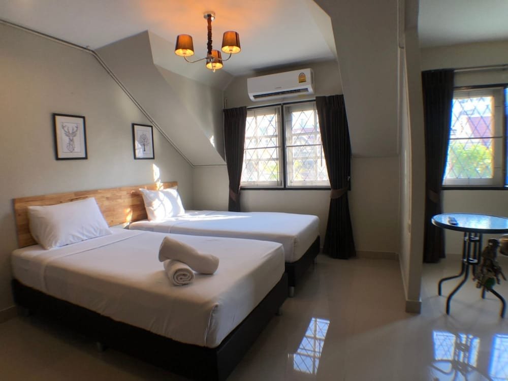 Фото Sumalee Residence