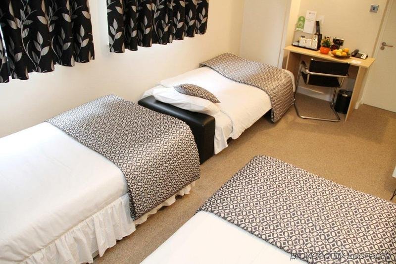 Фото Lansdowne Hotel