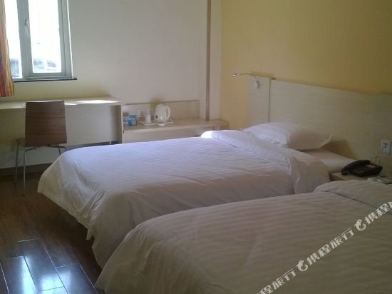 Фото 7 Days Inn Urumqi Aletai Road Airport Expressway Branch