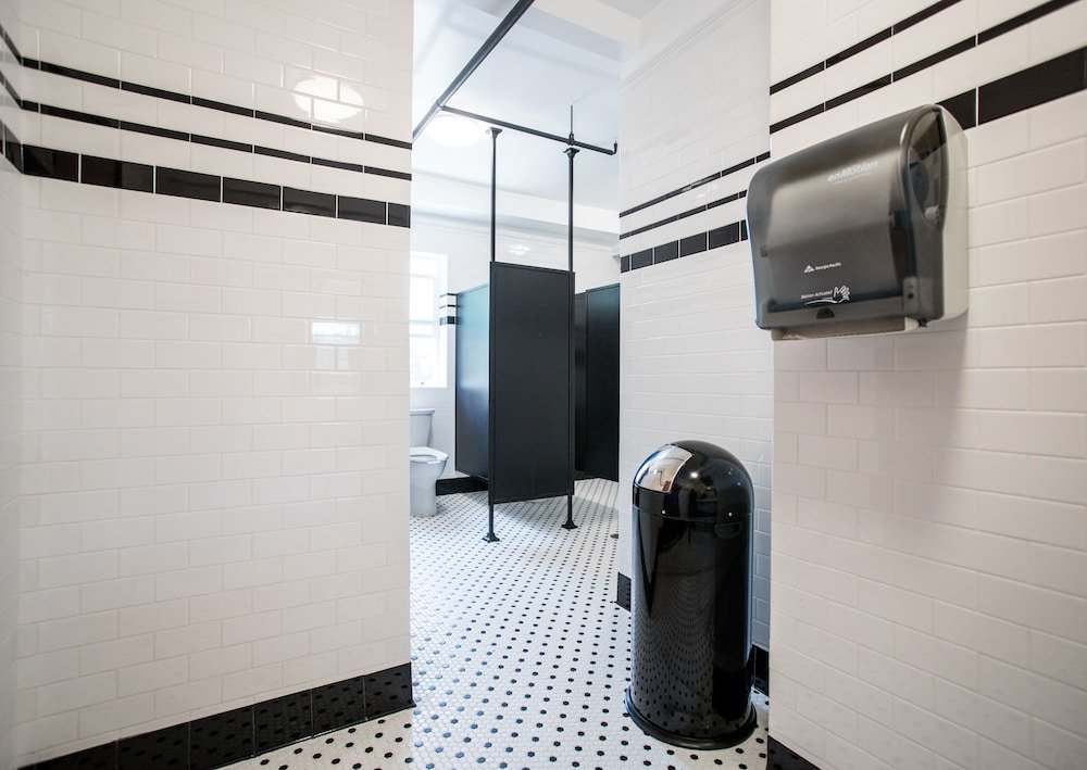 Фото The American Hotel