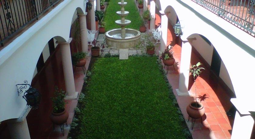 Фото отеля 3