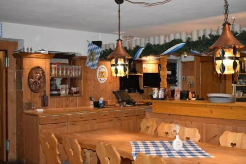 Гостиница Haus Kräh Beim Krahwirt