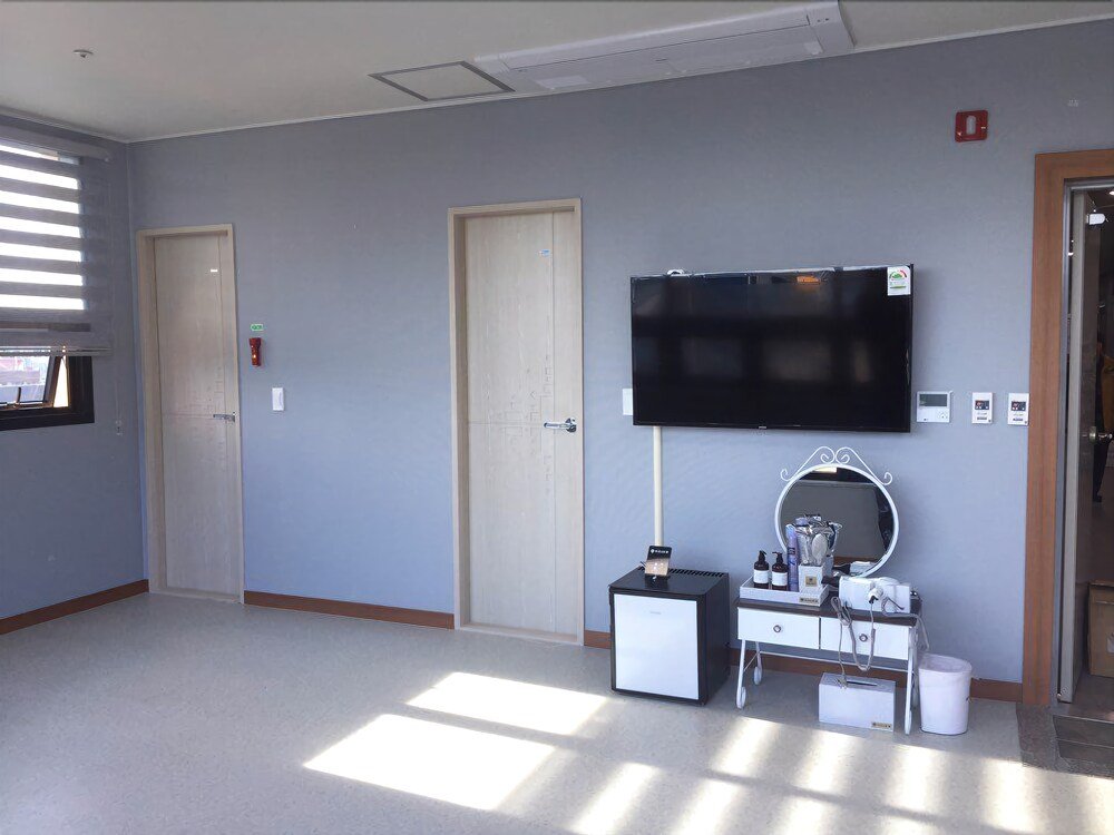 Фото Ara & Maru Hostel