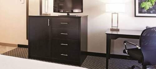 Гостиница La Quinta Inn by Wyndham Oshkosh в Ошкоше