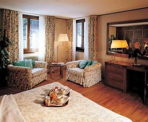 Внешний вид отеля Savoia Palace в Пинцоле, фото 2