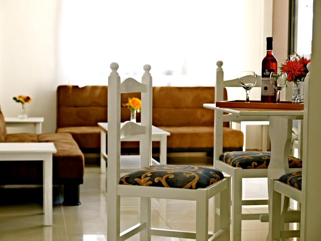 Фото Hilltop Gardens