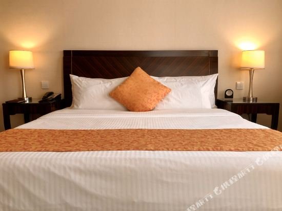 Фото Ningbo Portman Plaza Hotel