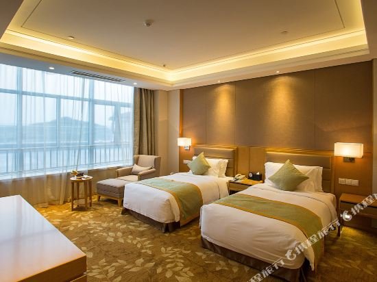 Фото Expo Plaza Hotel Qingdao