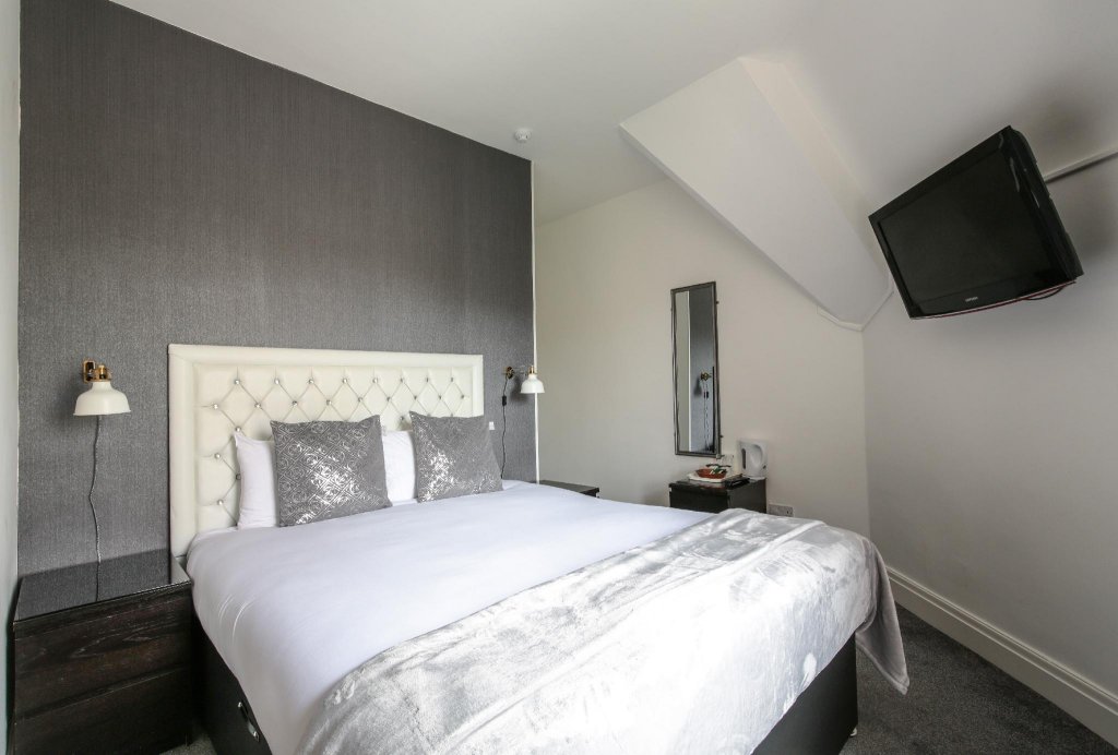 Фото Sefton Park Hotel