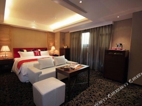 Фото Fuhau Hotel