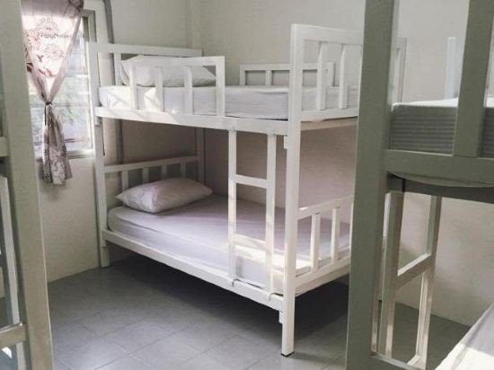 Фото Hat Yai Youth Hostel