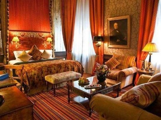 Фото The Merchant Hotel