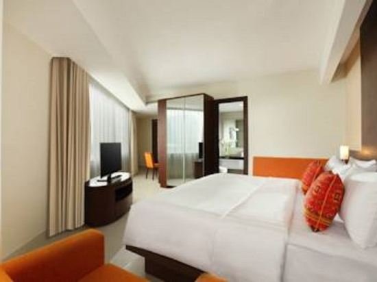 Фото Hotel Santika Premiere Bintaro