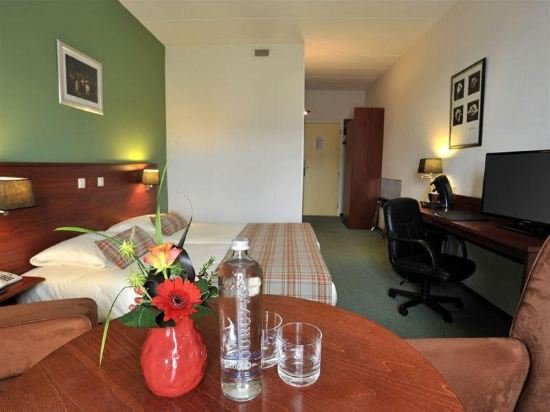 Фото Fletcher Hotel-Restaurant Zevenbergen-Moerdijk