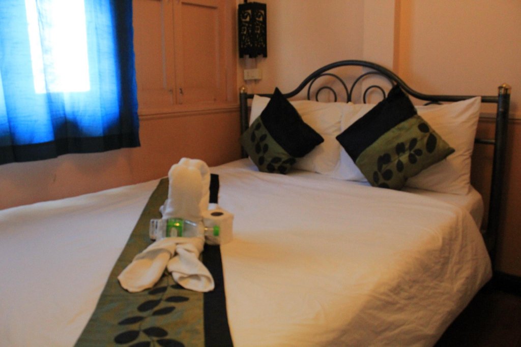 Фото Khaosan Green House Hotel