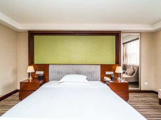 Фото Leeden Hotel Chengdu