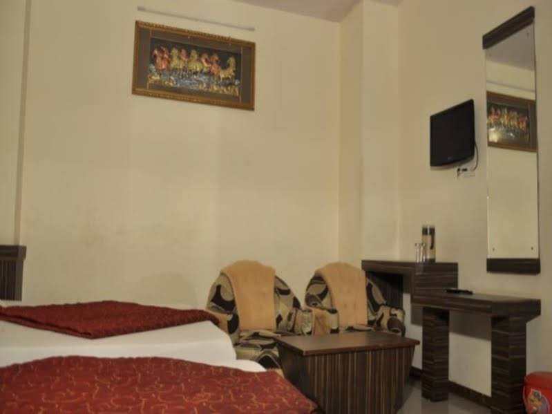 Фото Hotel Akash Deep