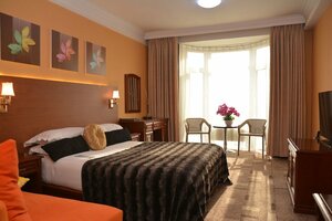 Гостиница New West Hotel