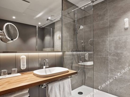 Фото H+ Hotel Bremen