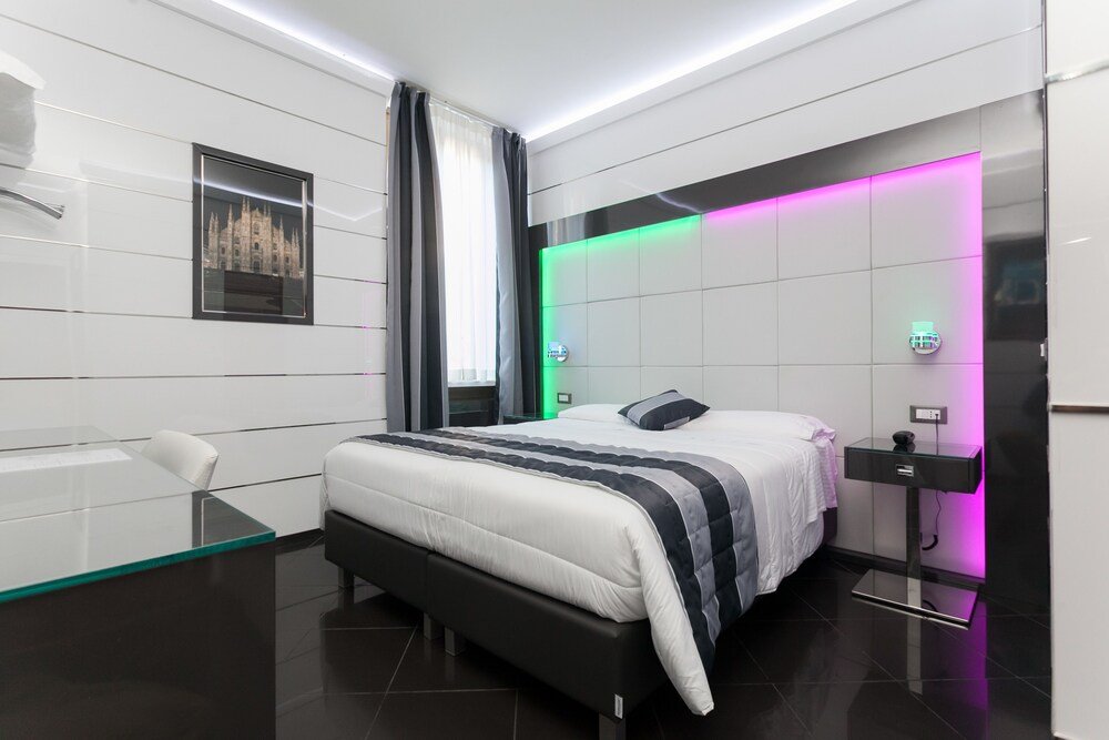 Фото Hotel Fiorella Milano