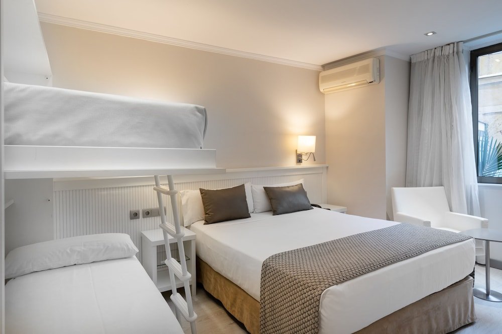 Фото Отель Catalonia Roma