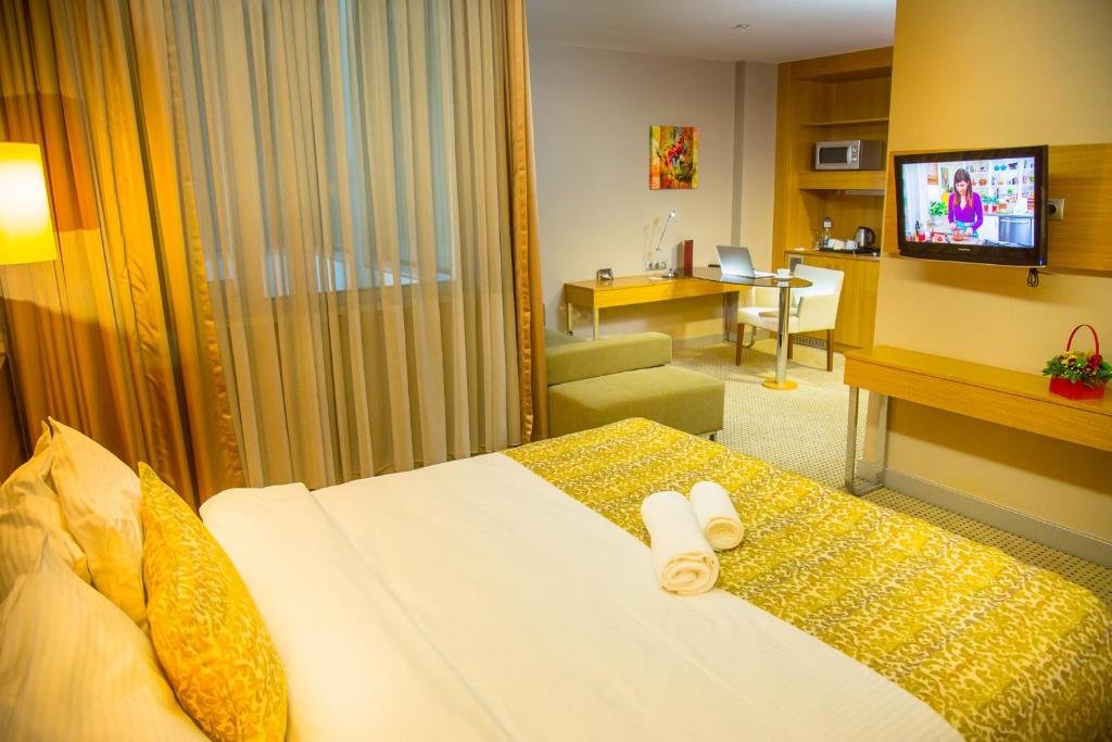 Фото Ramada by Wyndham Podgorica