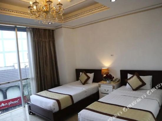 Фото Nouveau Happy Inn