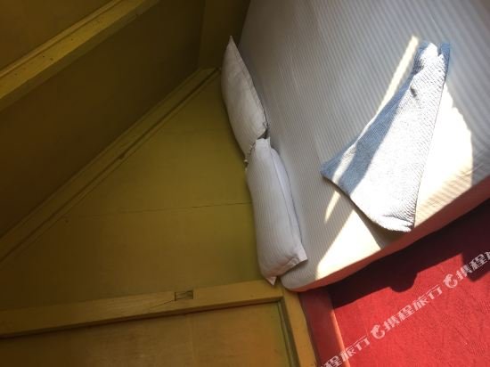 Фото Hotel at the End of the Universe