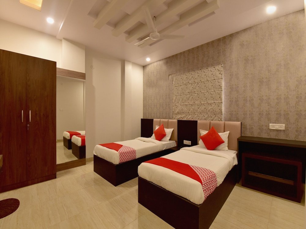 Фото Oyo 23085 Baba Hotel