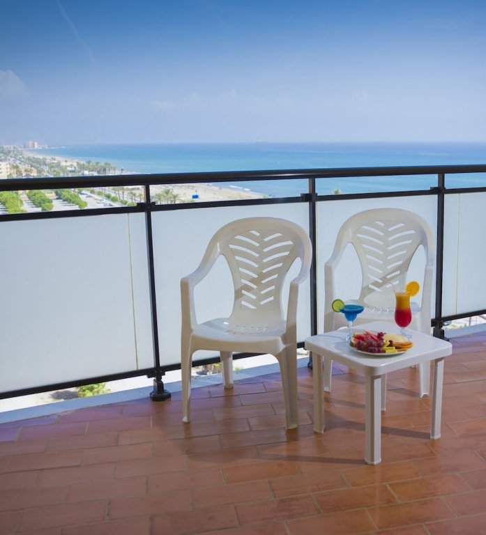 Фото Hotel Puente Real