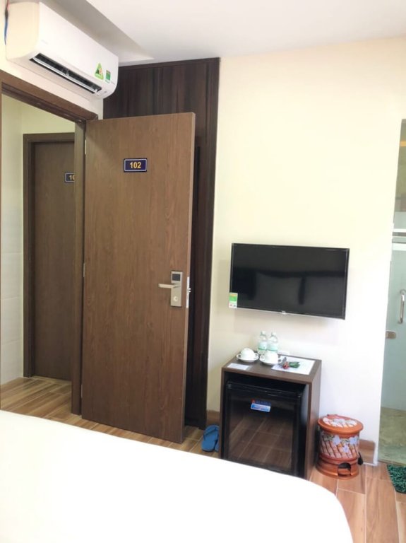 Фото Yen Vang Hotel & Apartment