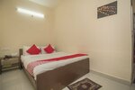 Oyo 27701 Hotel Kshounish Residency