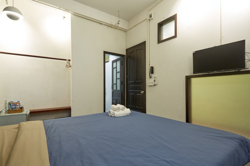 Фото The Secret Garden - Hostel