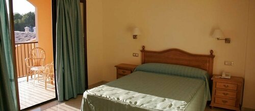 Гостиница Hotel Sancho III в Кастельоне