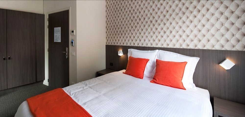 Фото Square Hotel