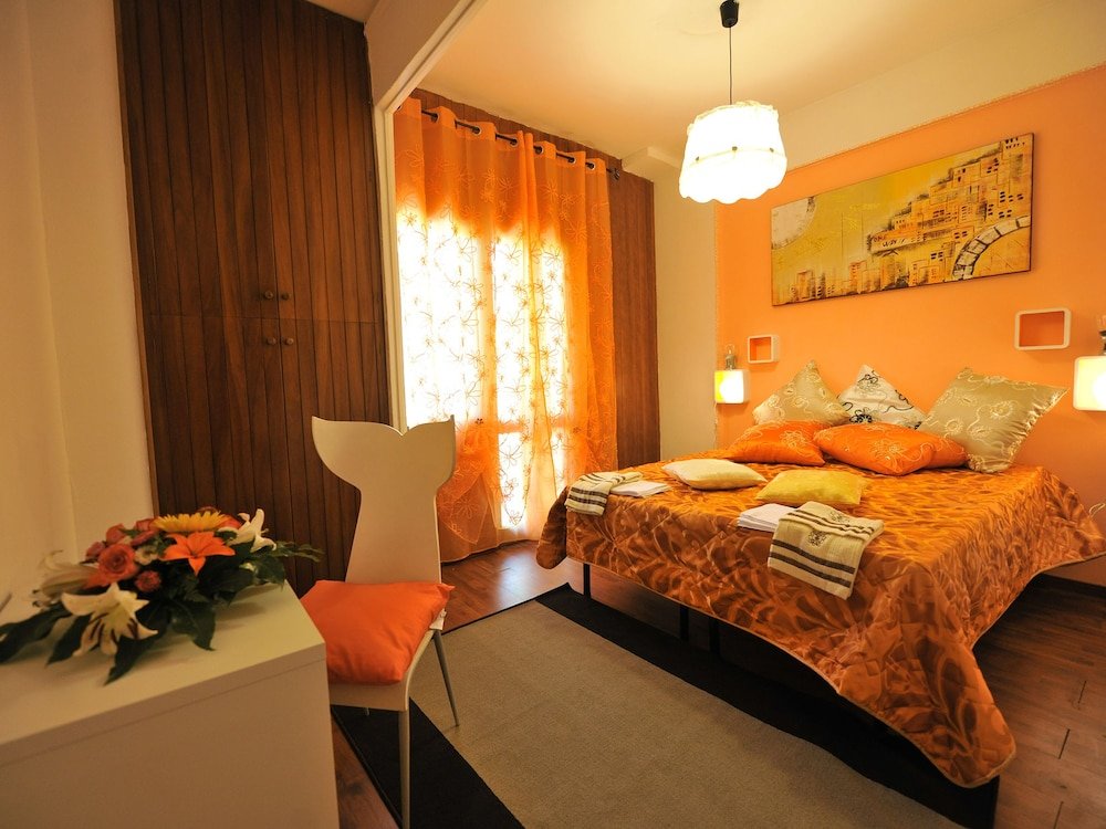 Фото Domus Domiziana B&b