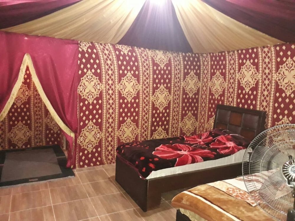 Фото Hasan Zawaideh Camp