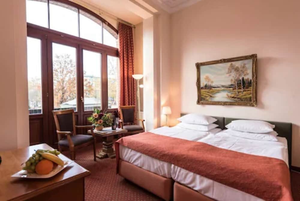 Фото Hotel Artushof