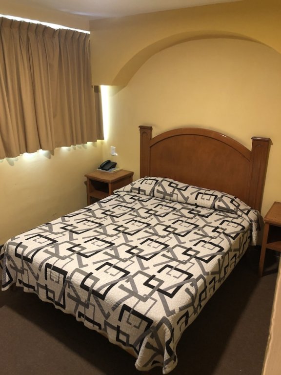 Фото Hotel Villas del Bosque