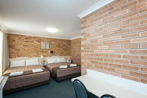 Гостиница Buckaroo Motor Inn в Уорике