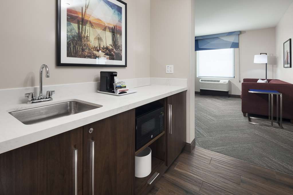 Фото Hampton Inn & Suites Phoenix Downtown