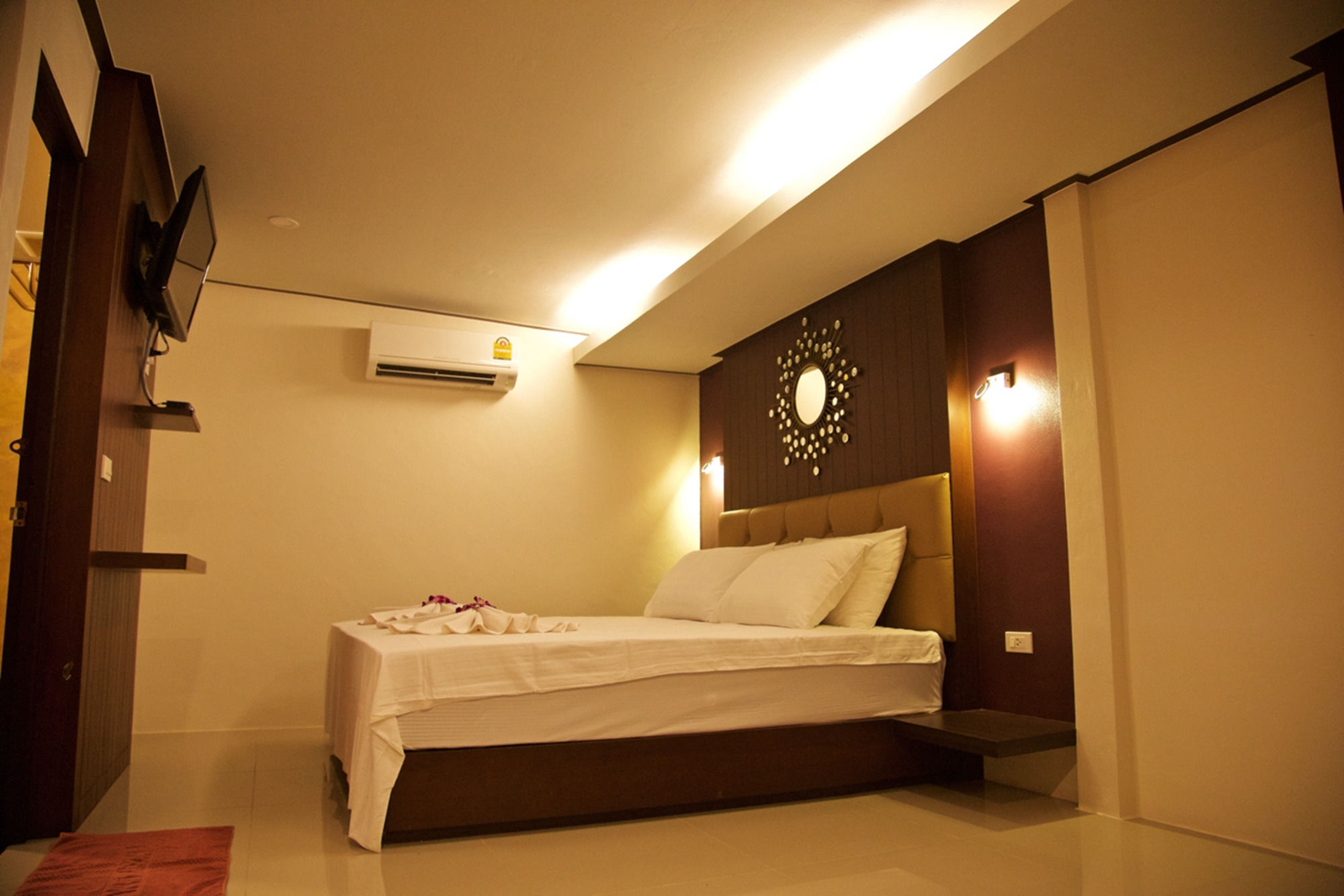 Фото Poohbar Resort & Lotusdive