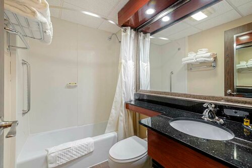Гостиница Best Western Plus Augusta Civic Center Inn в Огасте
