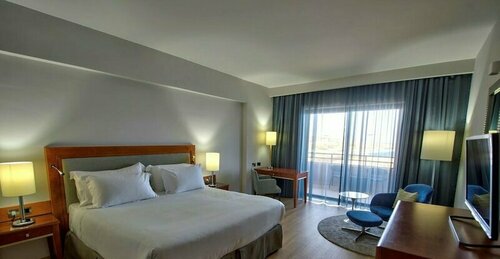 Гостиница Radisson Blu Resort, Malta St. Julian's на Мальте