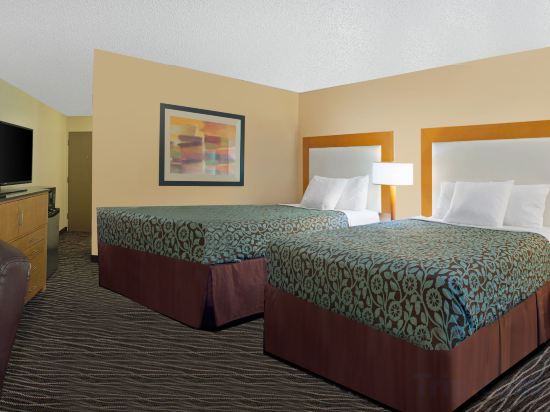 Фото Days Inn by Wyndham Yakima