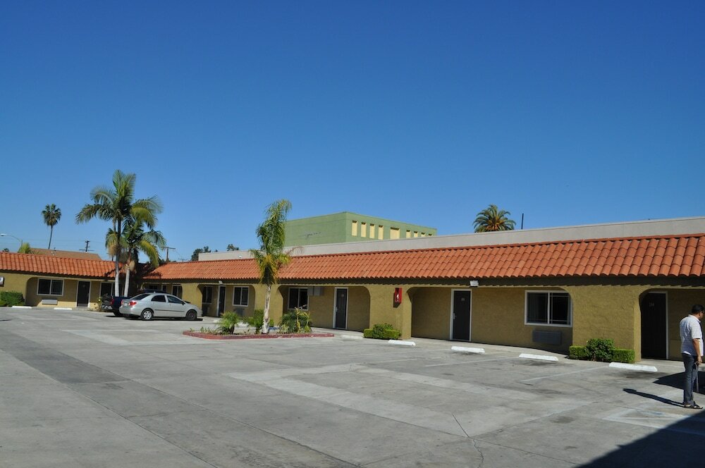 Фото Rocky Inn
