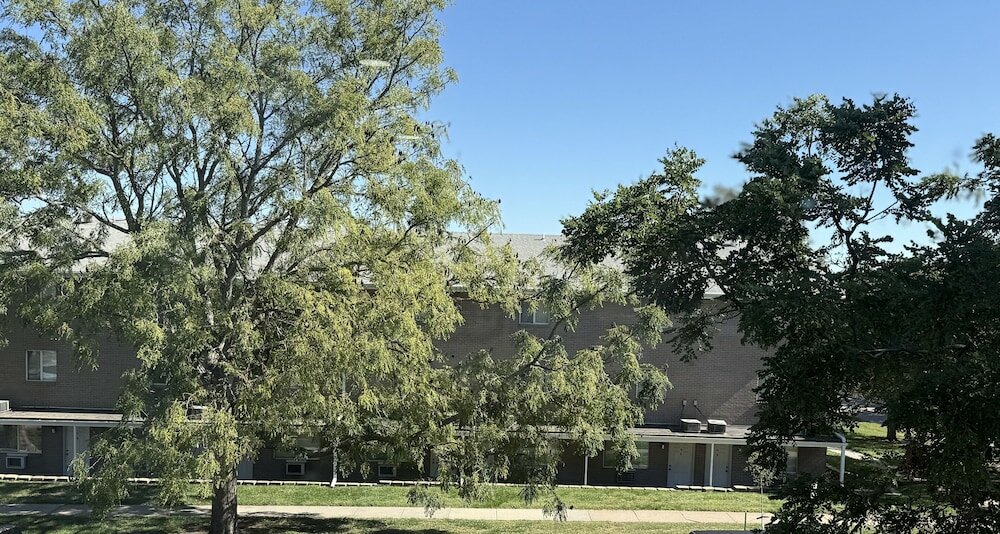 Фото Town House Extended Stay Hotel Downtown