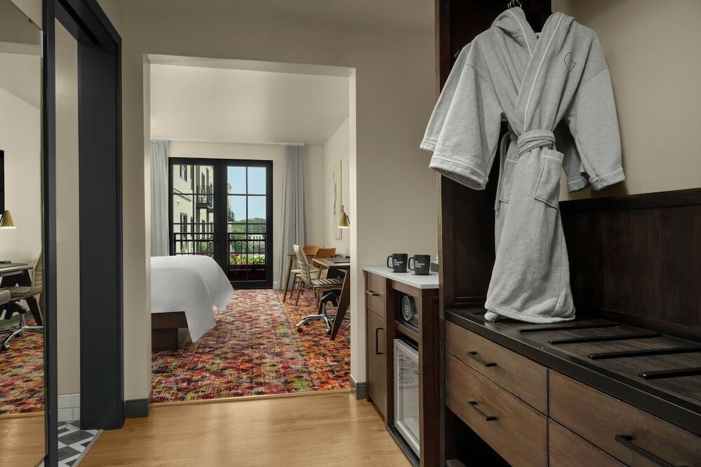 Фото The Gordon Hotel